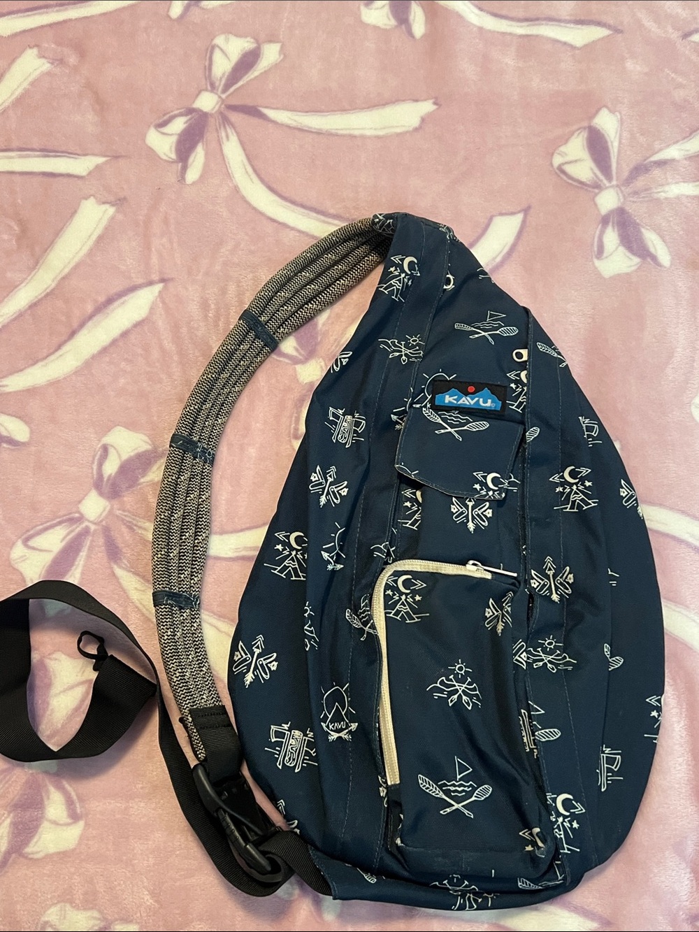Kavu Navy with White Pattern Rope Sling Crossbody Bag